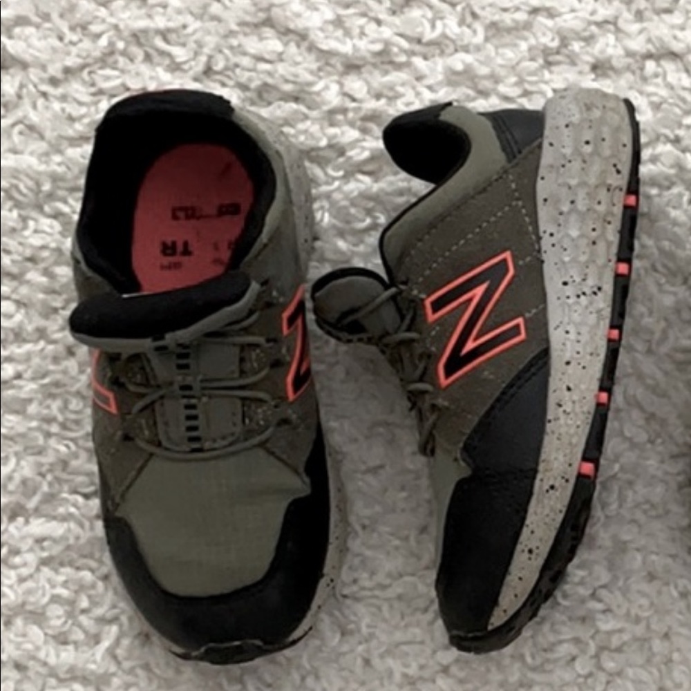 NB sneakers